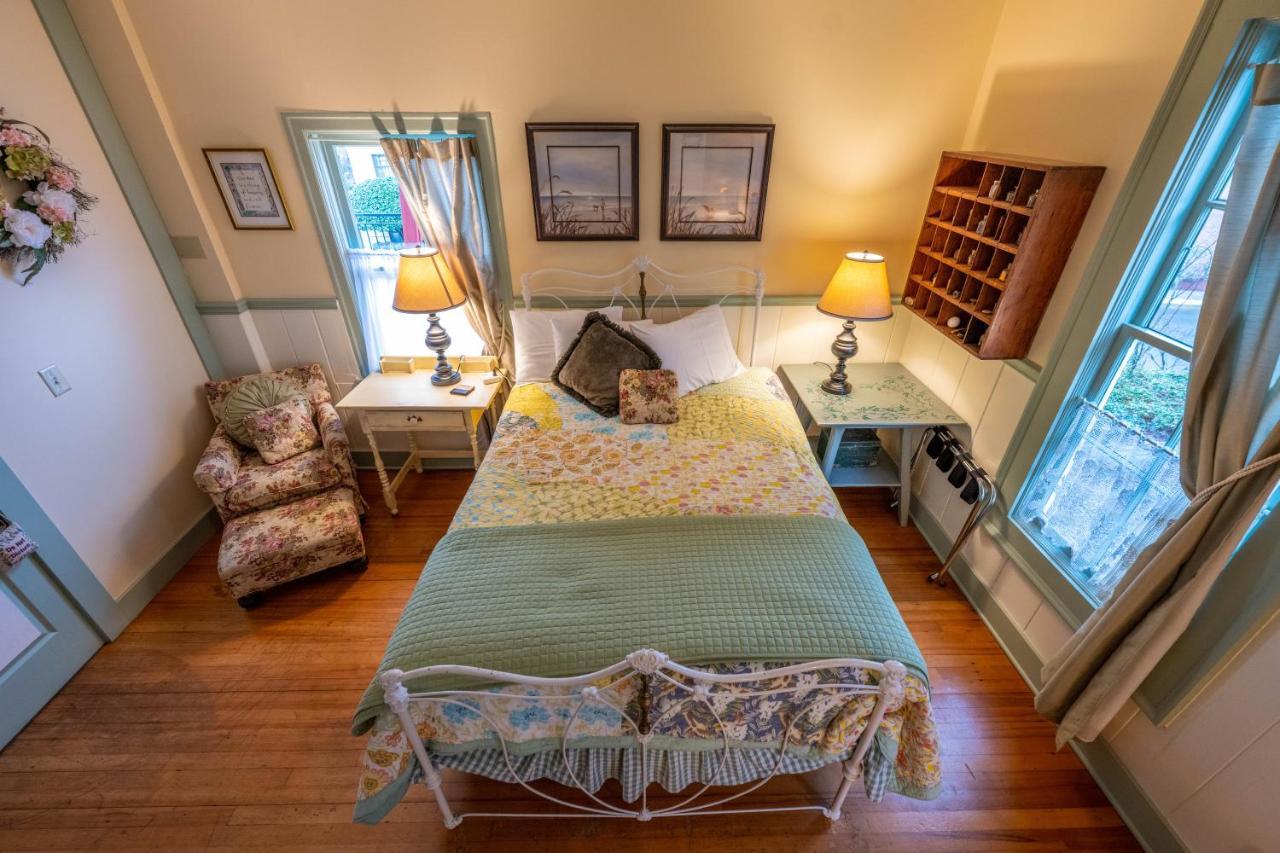 Clementine'S Guest House & Vacation Rentals Astoria Exterior foto